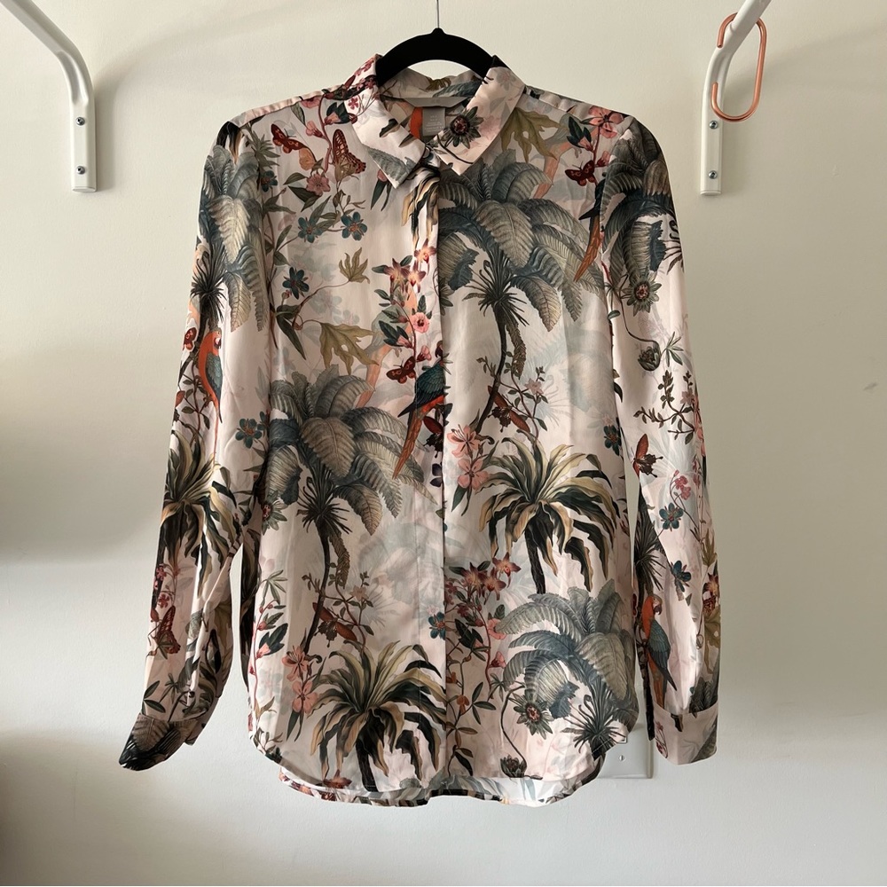 H&M jungle botanical printed shirt